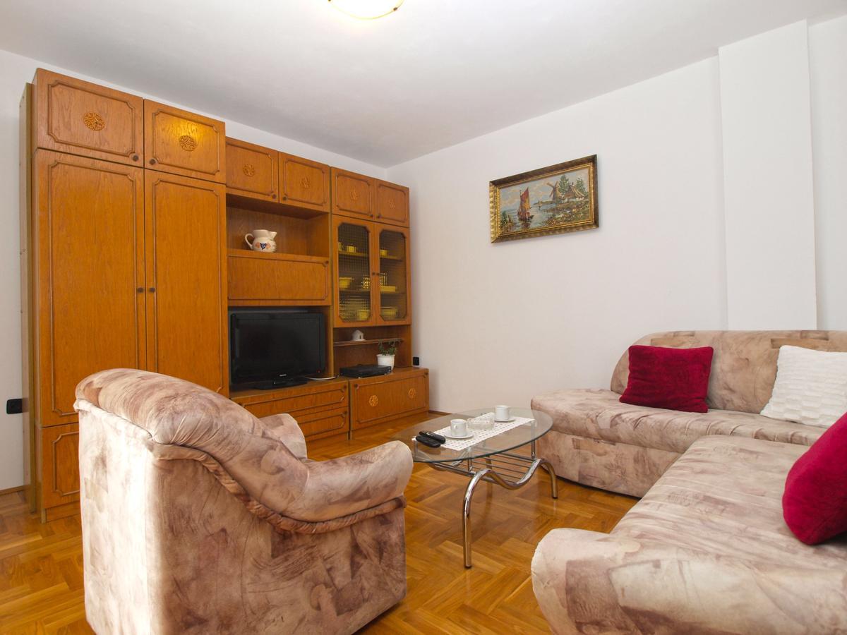 Apartment Dean 1595 Fažana Exterior foto